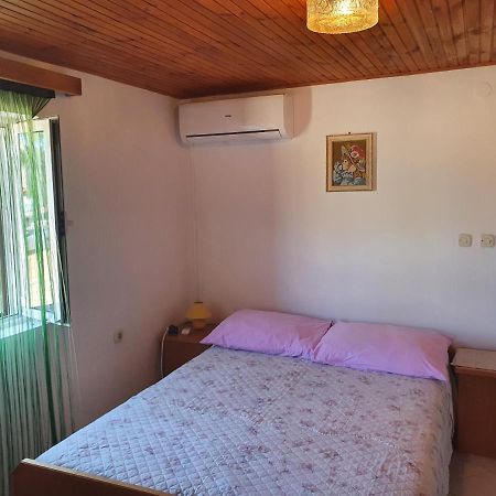 Apartament Apartman Letizia Ustrine Zewnętrze zdjęcie